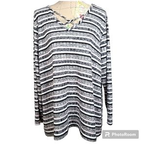 CJ Banks Size 1X Gray Black Silver Stripe Caged V-Neckline Ribbed Sweater  NWT